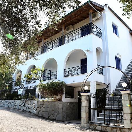 Athina Apartments Kato Korakiana Extérieur photo