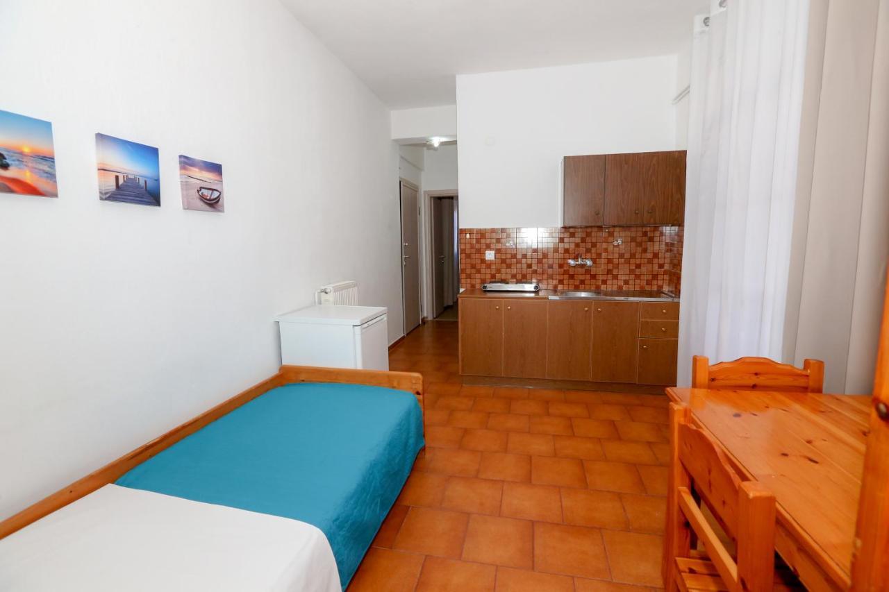 Athina Apartments Kato Korakiana Extérieur photo